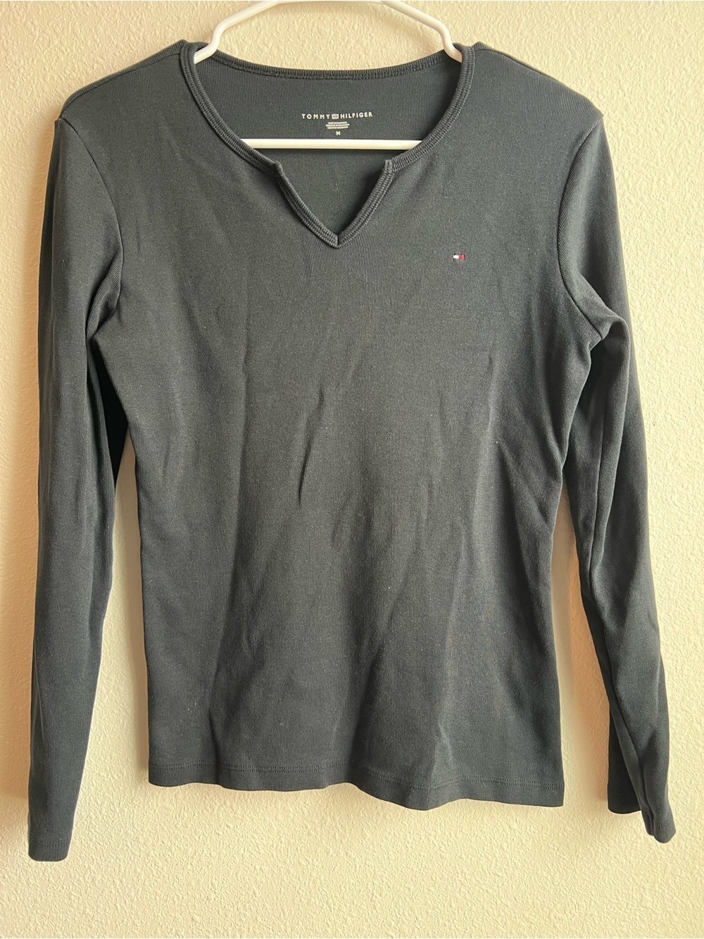 Tommy Hilfiger Black Long-Sleeve V-Notch Tee